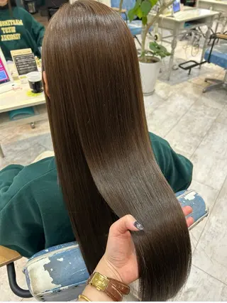 ロング カラー 🫧透け感⋆艶髪💎 山口アヤカのヘアスタイル