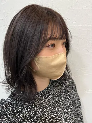 ミディアム CHIC 岩下真衣のヘアスタイル