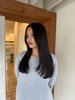 ミディアム y.be garden villa所属・garden villaのヘアスタイル