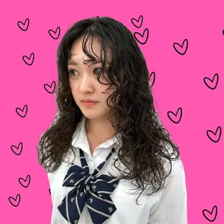 セミロング パーマ hollo原宿所属・パーマ/ハイトーン 🎀Rumiのヘアスタイル