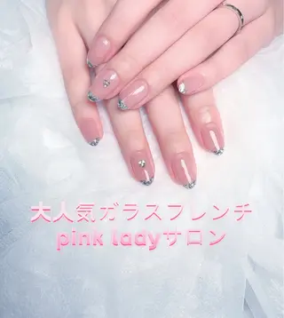 ネイル pink ladyサロン所属・べ にのネイルデザイン