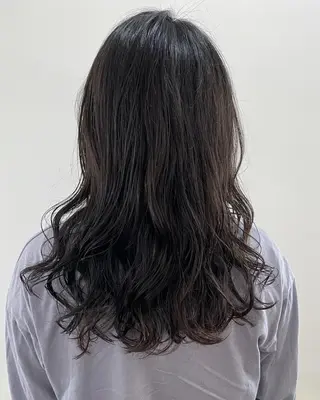 セミロング パーマ フラム所属・WATANABE MISAKIのヘアスタイル