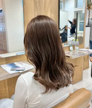 ミディアム カラー 透明感カラー🌿 ｍｏｅのヘアスタイル