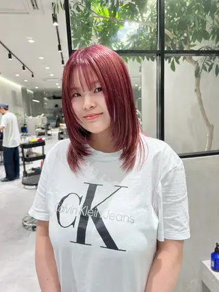 セミロング ハイトーン/レイヤー カット岩田健斗/新宿のヘアスタイル