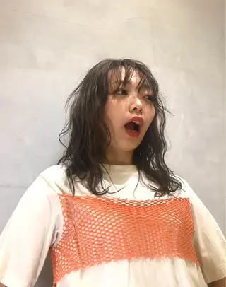 セミロング カラー ブリーチ/レイヤー 🌻Mutsumiのヘアスタイル