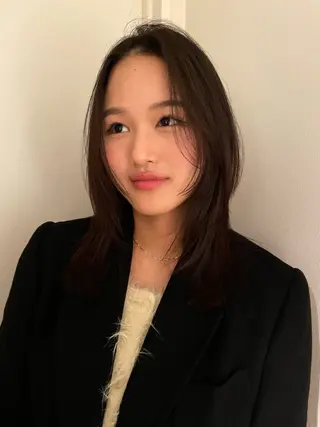 ミディアム 和田 英梨香のヘアスタイル