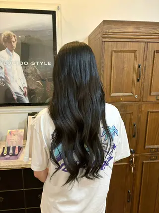 ロング 天野 妃菜のヘアスタイル