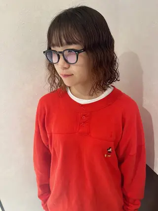 ミディアム パーマ nehus nagaoka所属・🖤複雑履歴ブリーチ Mizuki 🖤のヘアスタイル