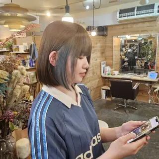 ミディアム あべかりん/原宿 /マツパ/ハイトーンのヘアスタイル