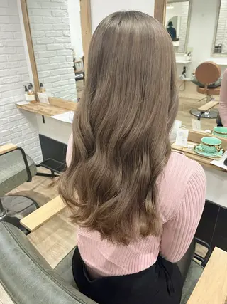 ロング カラー eto所属・akira𝜗𝜚 ꙳.*‬透明感カラーのヘアスタイル