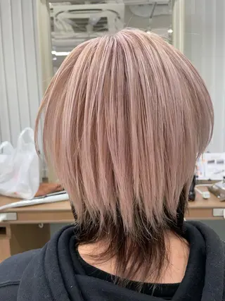 カラー 秋葉原オタク向け美容室OFF-KAi!!所属・渡部凌我 小顔ウルフ ハイトーンカラーのヘアスタイル