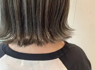 ショート カラー たかいわ みきのヘアスタイル