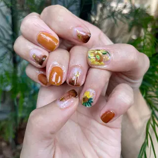 ネイル ハイトーン🦄ネイル 💞のぶちのネイルデザイン