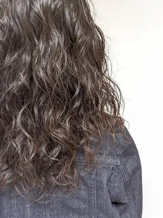 セミロング パーマ ヘアアレンジ 南堀江 möwen ( メーヴェ )所属・mowen RUIのヘアスタイル