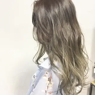 ロング stream1st所属・ツヤカラー 🕊️sayakaのヘアスタイル