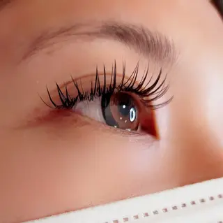 マツエク・マツパ aim所属・H Mizukiのマツエク・マツパデザイン