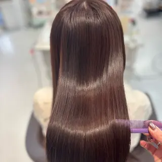 セミロング MANA艶髪 暖色カラー/髪質改善のヘアスタイル