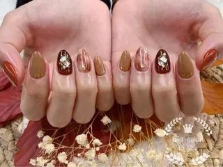 ネイル Nail Salon To Beのネイルデザイン