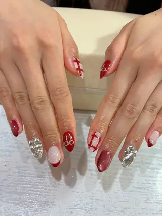 ネイル Nest 岩崎のネイルデザイン