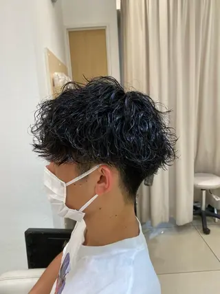ショート パーマ メンズ メンズ特化型美容師 栗山勇人のヘアスタイル