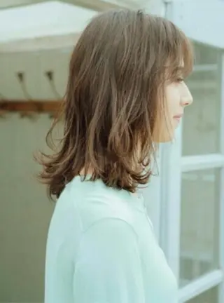 ミディアム ブリーチなしWカラー /酸性ストレート河本のヘアスタイル