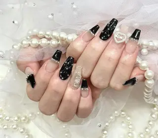 ネイル WISTERIA SAKAEのネイルデザイン