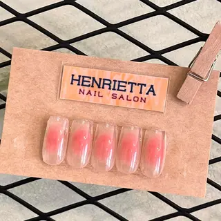 ネイル HENRIETTA NAILSALONのネイルデザイン