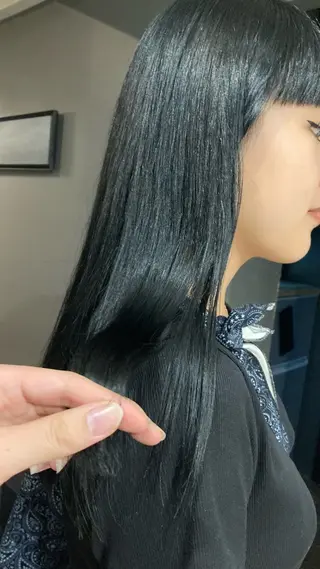 セミロング カラー MAKI渋谷 【カットモデル募集】のヘアスタイル