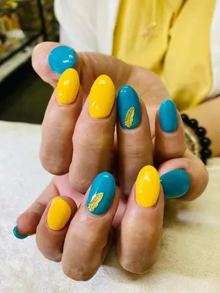 ネイル ECLAT エクラ所属・寺山 千鶴のネイルデザイン