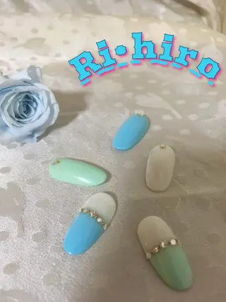 ネイル ネイル＆フラワーサロン〜Ri✦hiro〜鳥栖店所属・HIRATA RIEのネイルデザイン