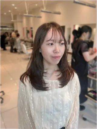 セミロング 似合わせ 垢抜け🌟 AKINOのヘアスタイル