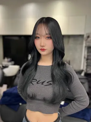 ロング カラー 【elyts】 COCOROのヘアスタイル