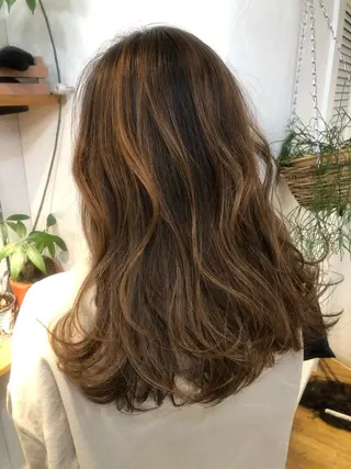 ロング カラー かわさき ともやのヘアスタイル