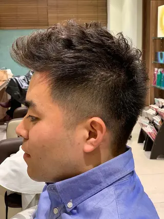 ショート パーマ メンズ 平本 雄馬のヘアスタイル