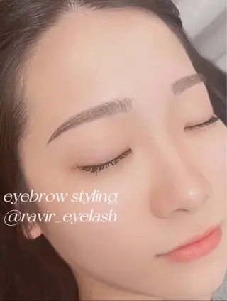 アイブロウ ラヴィール Ravirのマツエク・マツパデザイン
