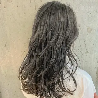 ロング hoNua. 栄/透明感カラーのヘアスタイル