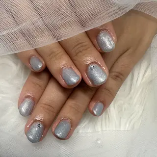 ネイル Rave所属・touma Rinaのネイルデザイン