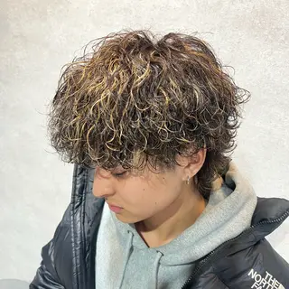 ショート カラー パーマ ヘアアレンジ メンズ 仕上がり満足度No. 1🔥BLUCK🔥のヘアスタイル