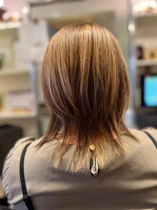 カラー 矢崎 身江子のヘアスタイル