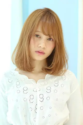 ミディアム 小林 永佳のヘアスタイル