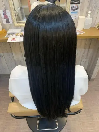 カラー 伊藤 由妃乃のヘアスタイル