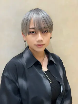 ショート 酸性ストレート 青木優磨のヘアスタイル