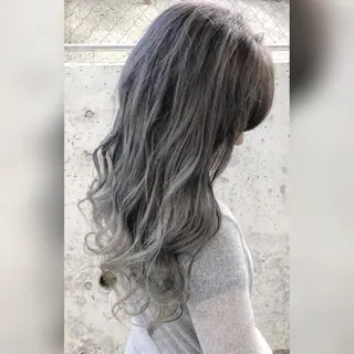 セミロング 圧倒的美髪ストレート ツダケイタロウのヘアスタイル