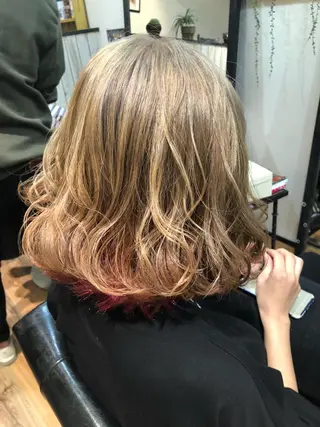 ショート カラー room405所属・taishi taishiのヘアスタイル