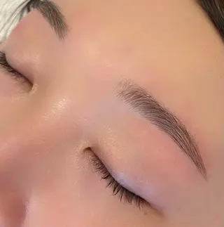 アイブロウ ANNE 勝どき店所属・伊藤 風花のネイルデザイン