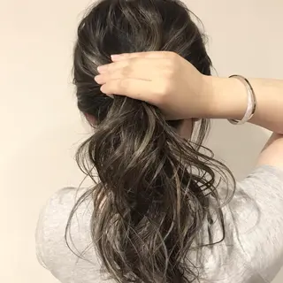 セミロング カラー AMI Hair  supply所属・髪質改善カラー 韓国風レイヤーのヘアスタイル