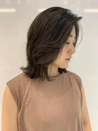 ミディアム ハッシュカット/ハイ トーン/MANAMIのヘアスタイル