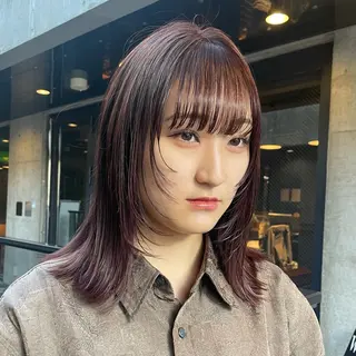 ミディアム 🫧ハイライトカラー 🫧 𝓜𝓘𝓤のヘアスタイル