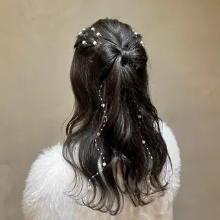 ロング ヘアアレンジ 𝒎𝒐𝒆🩰 名駅/ヘアメ/暖色♡のヘアスタイル