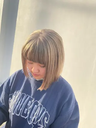 ミディアム カラー 黒岩 梨沙のヘアスタイル